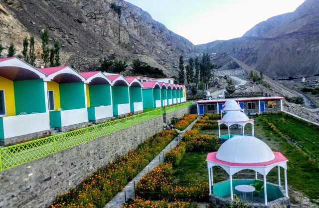 Hotel Mountain Lodge Skardu