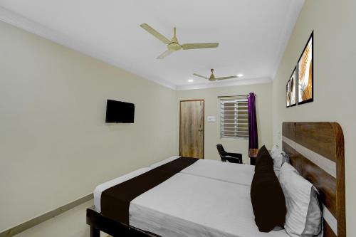 Hotel O Golden Paradise