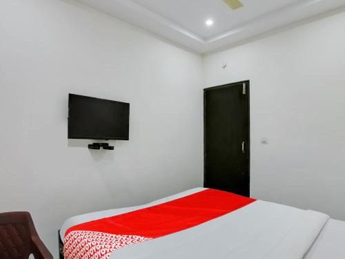Hotel O Manjushree Boarding & Lodging nearby Dr.BR Ambedkar Stadium Basveshwar nagar