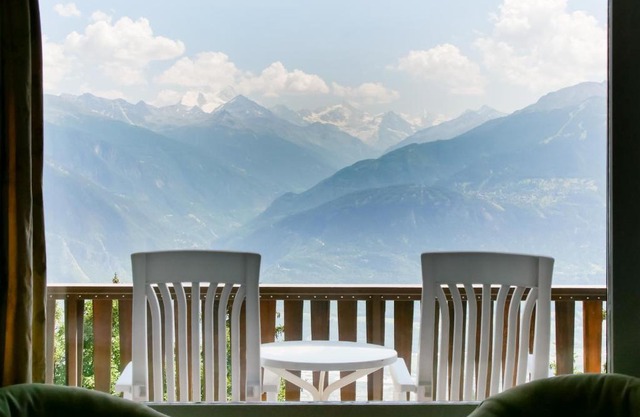 Hotel-Restaurant Le Mont Paisible, Crans-Montana