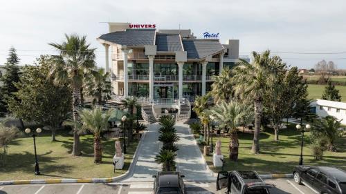 Hotel Univers Laç