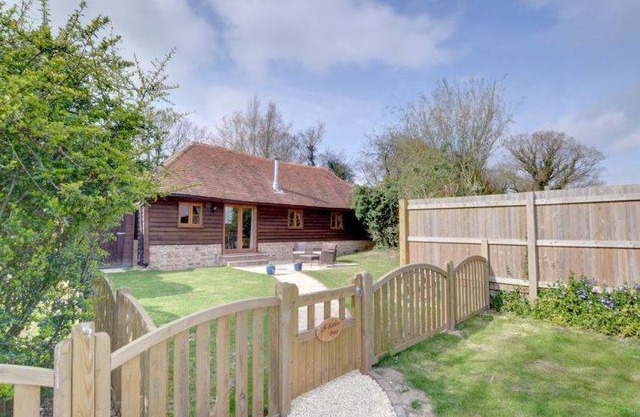 House ∙ 2 bedrooms ∙ 4 guests