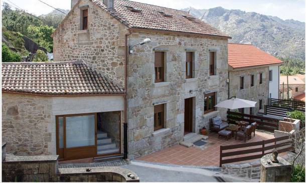 House - 4 Bedrooms with WiFi and Sea views - 107751