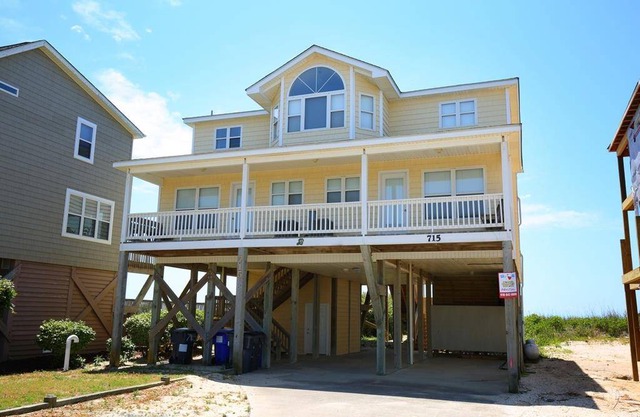 House ∙ 5 bedrooms ∙ 14 guests