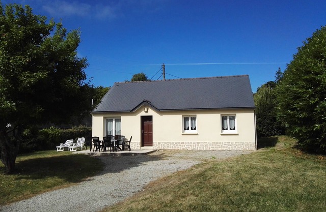 House at 500m from the page of Morgat