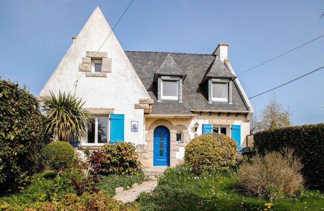 House for 8 - heated pool - 800m from the beach