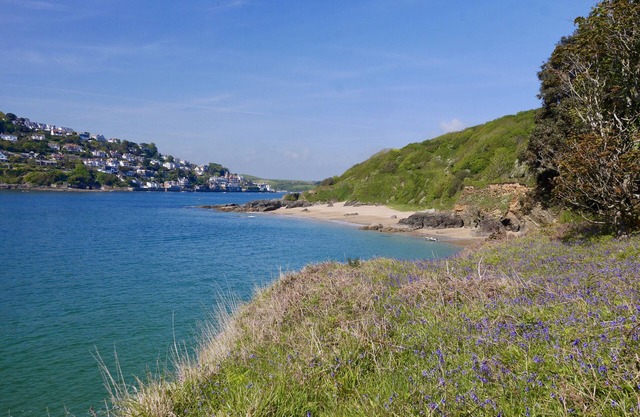 House In Village Location With Estuary Views. Sun trap 1st floor balcony