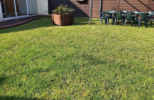 House LA TURBALLE 10 persons beach 5 mn walk and 8 mn from center and port