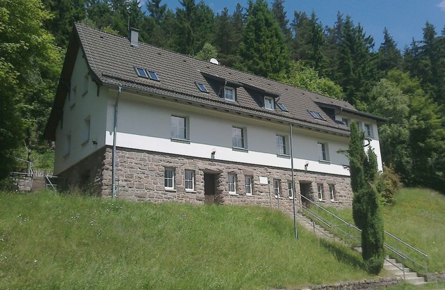 House Lütsche - right on the lake in the Thuringian Forest