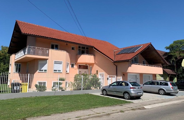 House of Peace- Souterrain- 7 Personen -4 Zimmer