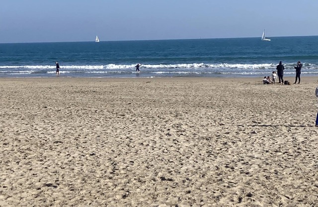 House with terrace, town center 250m from the sea.