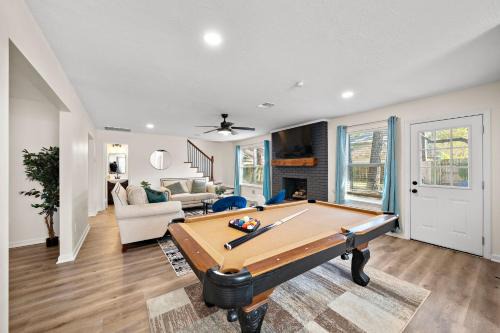 Houston Stay Game Room Bbq Yard Sleeps 16