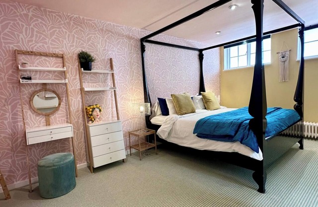 Hove Seaside Cottage, 2 Mins to Seafront