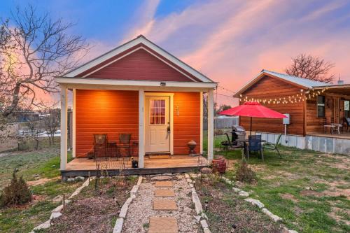 HR Cabin 1 - The Red Cabin