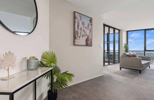 Huge 4 Bedroom Sub Penthouse|Rare Ocean Views