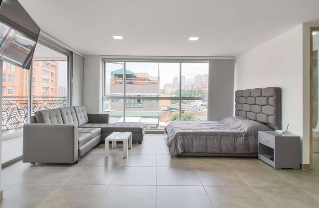 Huge Studio with Terrace on the 4th Floor with city view