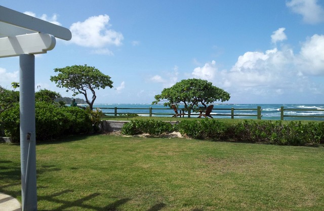 HUKILAU BEACH HOUSE Contact me for Available dates