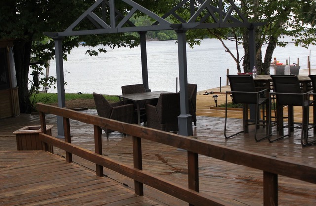 HURRY! NEW WINTER RATES #3,000 month plus. Contact for details. Luxury home 2B1B