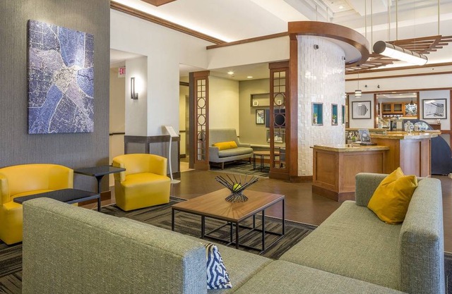 Hyatt Place San Antonio Airport/Quarry Market