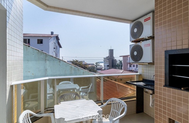 IAPs Apto 140m da praia Floripa