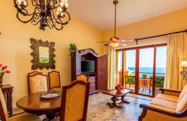 Ideal 1BR Suite + $5K Value Membership at Cabo
