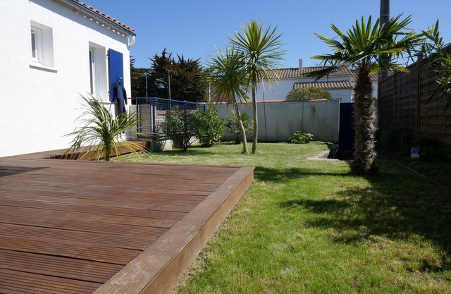 Ideal for a family! Seaside, without a car, while walking .