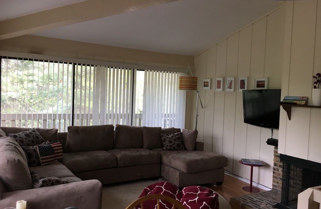 Ideal location in sought after Abbey Springs