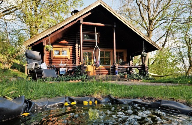 Idyllic log cabin in Weidenberg-Hartmannsreuth