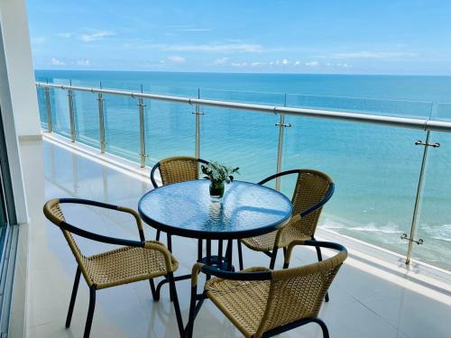 Ikigai frente al mar con piscina infinita y Gym