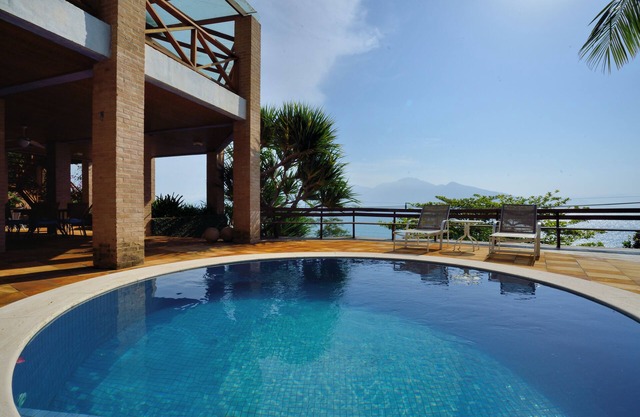 Ilhabela with privileged sea view