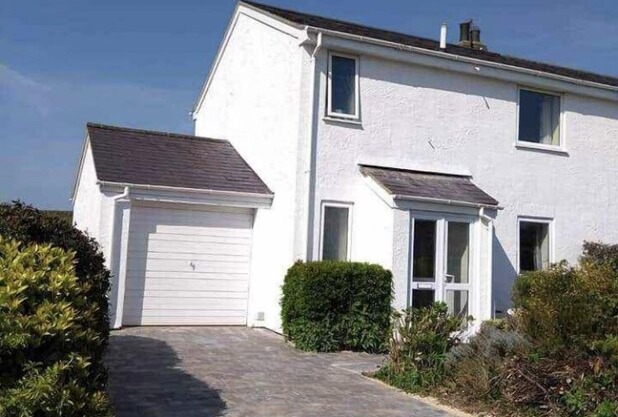 Impeccable 3-Bed House in Pwllheli in Pwllheli
