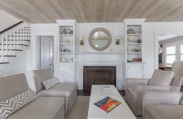 Impeccable Brant Point Rental Steps to White Elephant, Lola, Nantucket Hotel