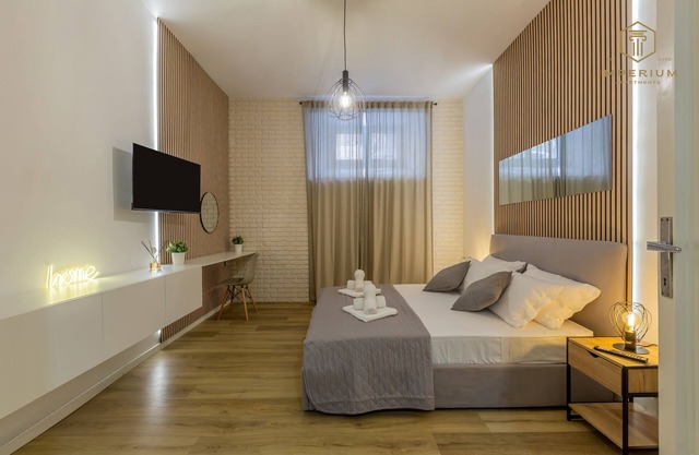 Imperium House - Deluxe apartment with Private Garden in the center of Rome