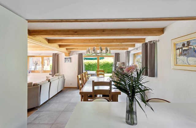 In the heart of the village of Champéry, close to the Paladium and only a few meters from the cable