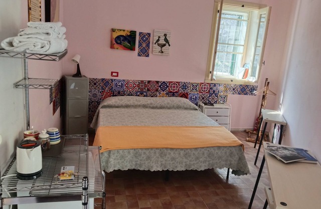 In the Sassi of Matera, at Porta Pistola, we host intriguing travelers