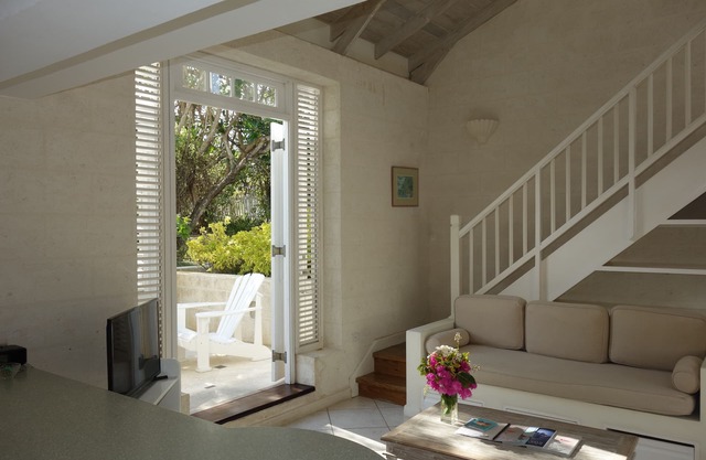 Inchcape Seaside Villas right on Silver Sands Beach - Seaside Cottage C
