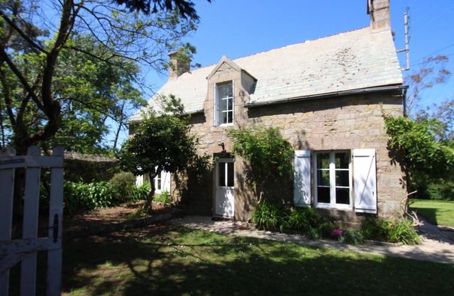 Independent House with Garden and Pets Allowed