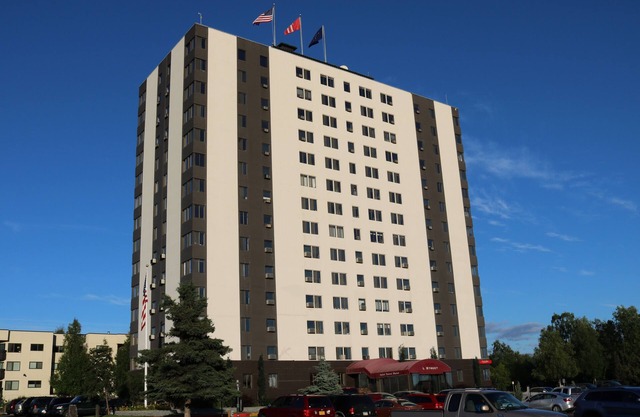 Inlet Tower Hotel And Suites