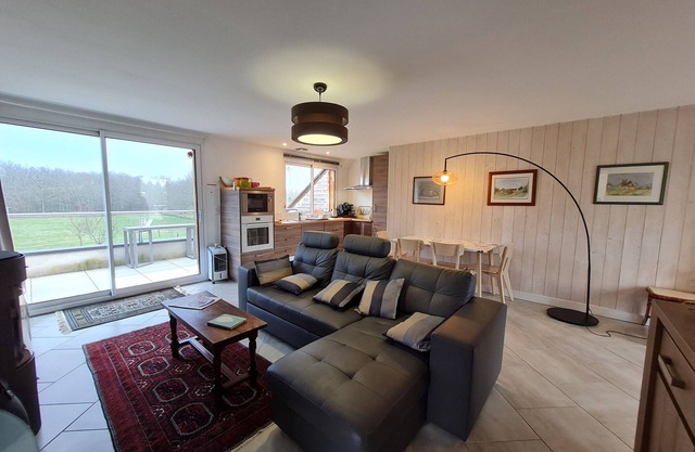 Inn Jouy-le-Potier, 2 bedrooms, 4 people