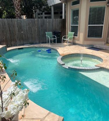 INSPERIT Home at Galleria with heated pool spa