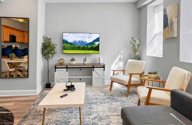 Inviting 1BD | 5 Beds | Steps to Independence Hall