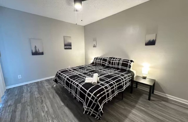 Inviting Houston Space Near Kemah and Space Center