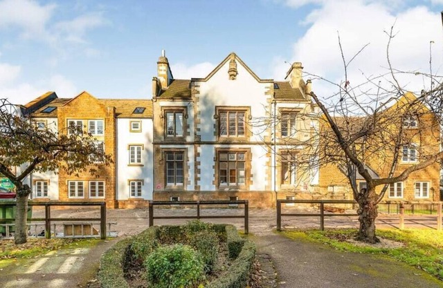 Inviting No.12 The Meadow