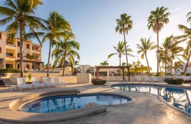 Inviting Studio Ideal for Couples in Park Royal Los Cabos