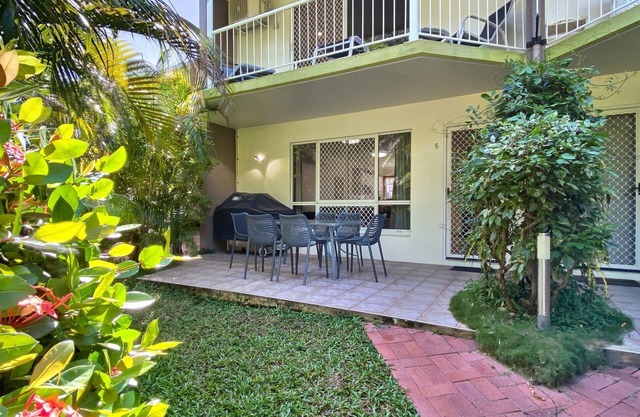 Island Magic Townhouse 5 - Well-equipped, stylish and affordable townhouse at Alma Bay