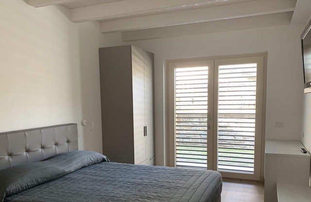 Italian-Swiss Deluxe Two-Room Apartment