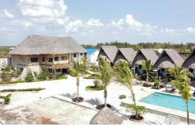 Jabali Bungalows Lodge [Room 9&10]