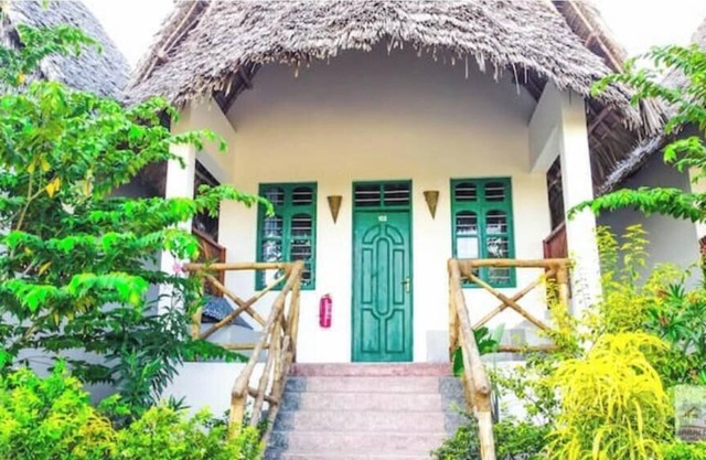 Jabali Bungalows Lodge [Room 1]