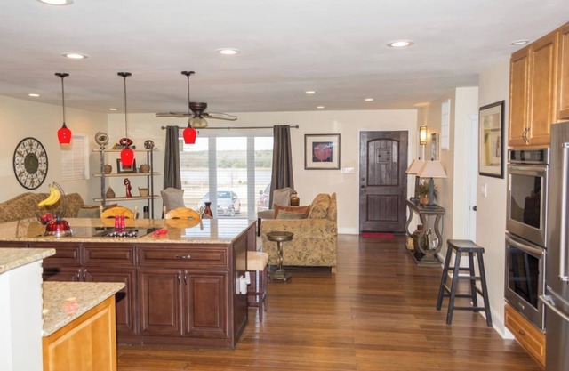 Jacob's Suite at Ballards by The Lake