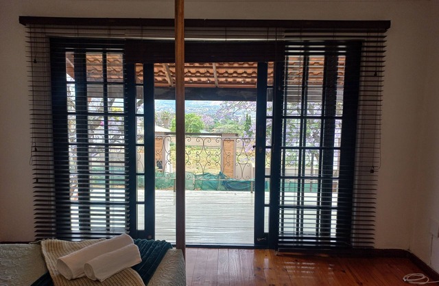 Jakes's Place Modern Comfortable & Sunny 3-bedroom House in Kensington